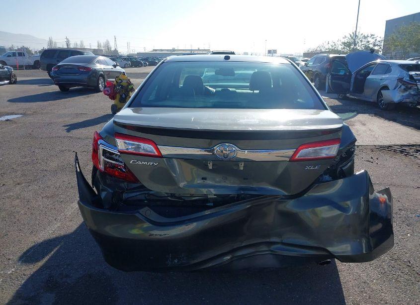 Photo 16 of 2014 Toyota Camry XLE (VIN 4T1BF1FK0EU867805)