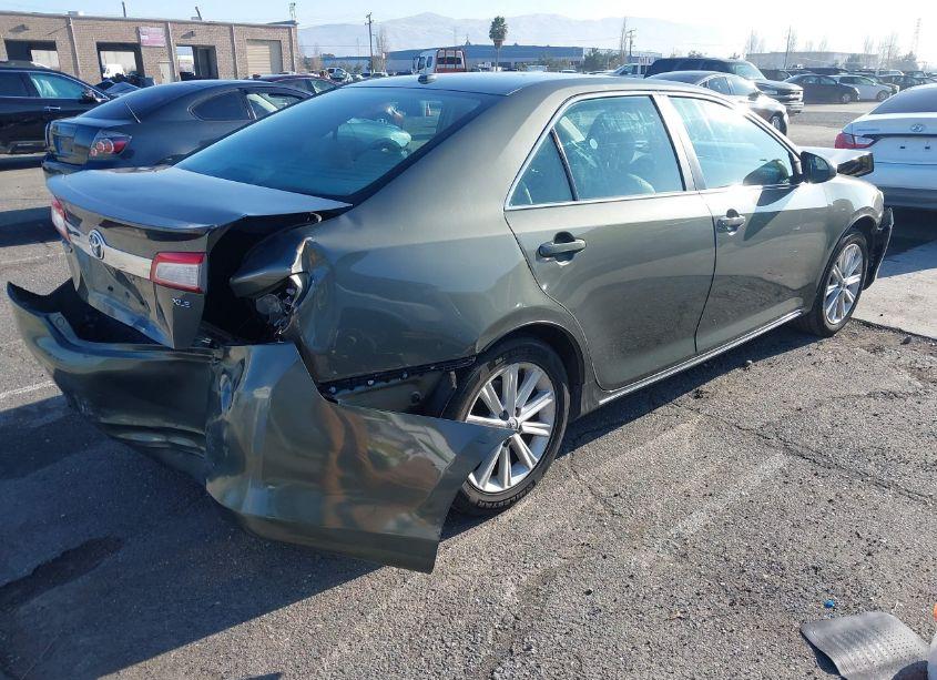 Photo 4 of 2014 Toyota Camry XLE (VIN 4T1BF1FK0EU867805)