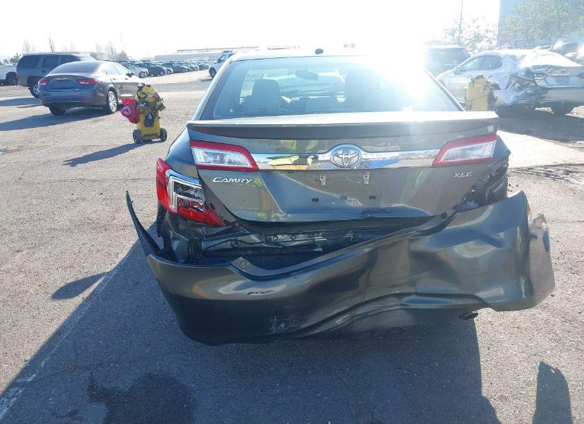 Photo 6 of 2014 Toyota Camry XLE (VIN 4T1BF1FK0EU867805)