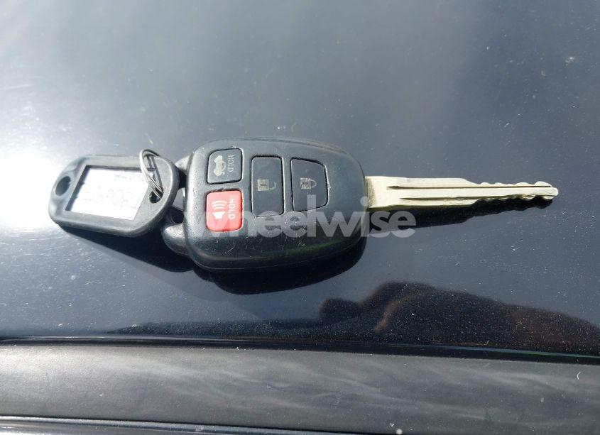 Photo 11 of 2015 Toyota Camry SE (VIN 4T1BF1FK0FU007369)