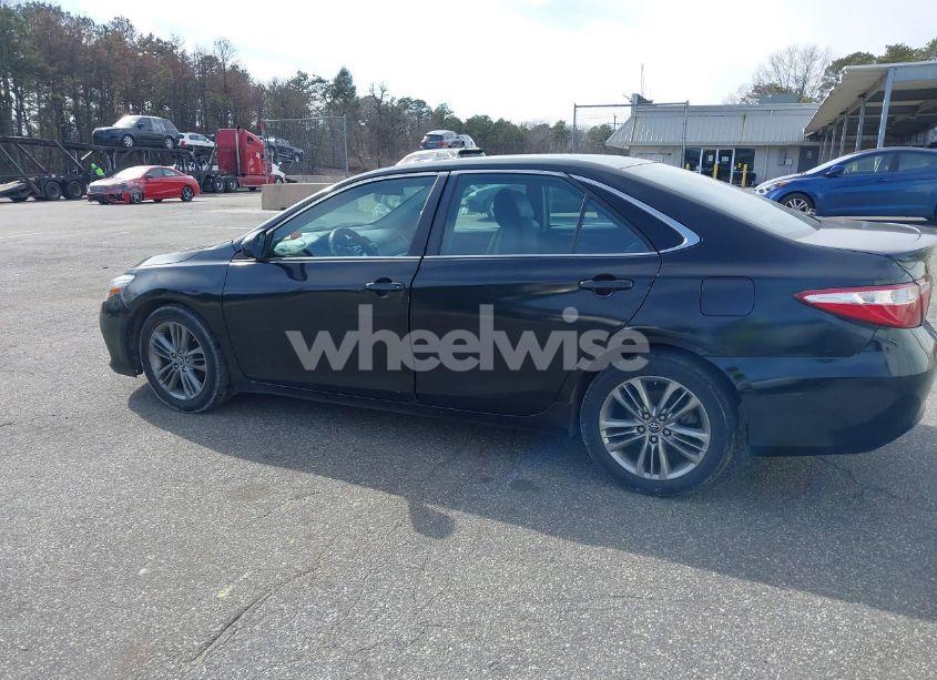 Photo 14 of 2015 Toyota Camry SE (VIN 4T1BF1FK0FU007369)