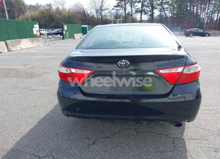 Photo 16 of 2015 Toyota Camry SE (VIN 4T1BF1FK0FU007369)