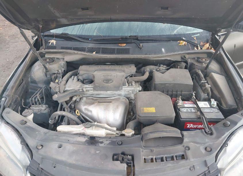 Photo 10 of 2015 Toyota Camry SE (VIN 4T1BF1FK0FU012698)