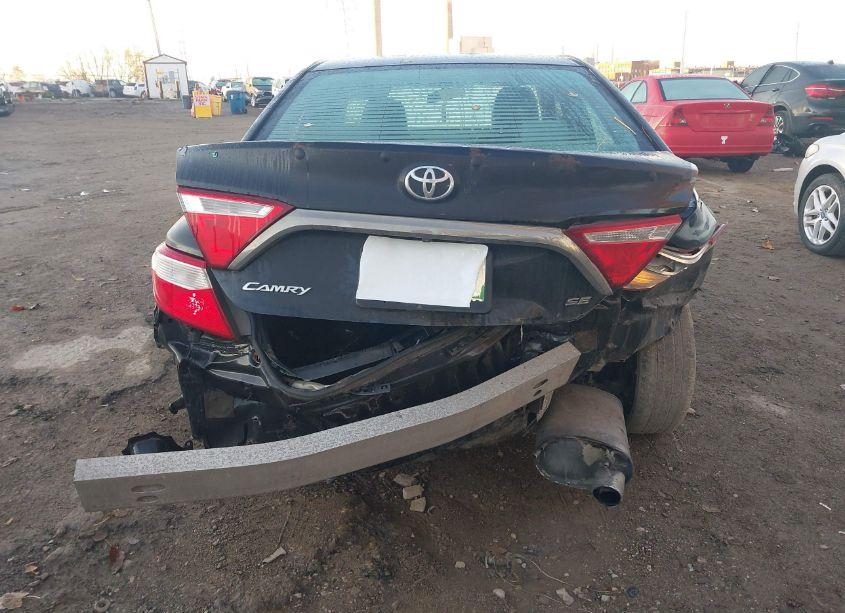 Photo 16 of 2015 Toyota Camry SE (VIN 4T1BF1FK0FU012698)