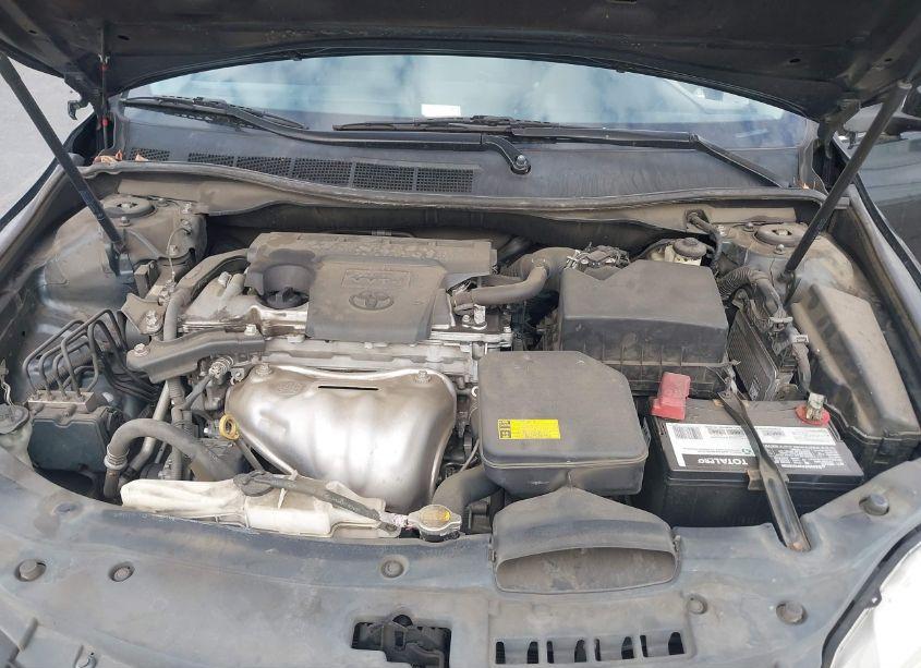 Photo 10 of 2015 Toyota Camry LE (VIN 4T1BF1FK0FU046611)