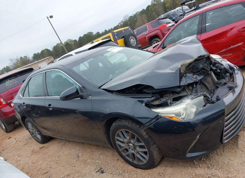 Photo 13 of 2015 Toyota Camry XLE (VIN 4T1BF1FK0FU076708)