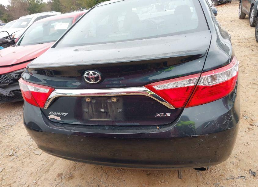 Photo 16 of 2015 Toyota Camry XLE (VIN 4T1BF1FK0FU076708)