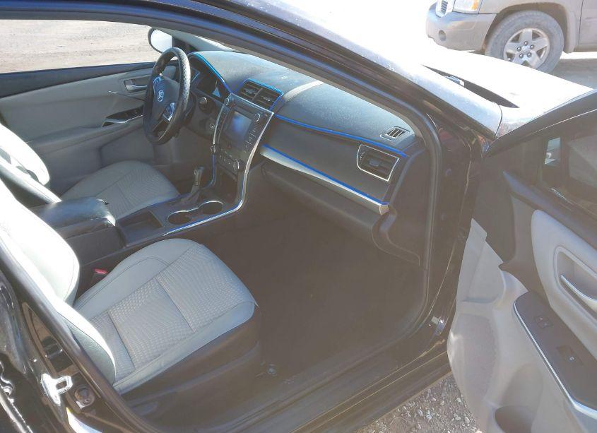 Photo 5 of 2015 Toyota Camry SE (VIN 4T1BF1FK0FU080306)