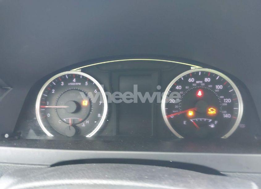 Photo 15 of 2015 Toyota Camry SE (VIN 4T1BF1FK0FU110078)