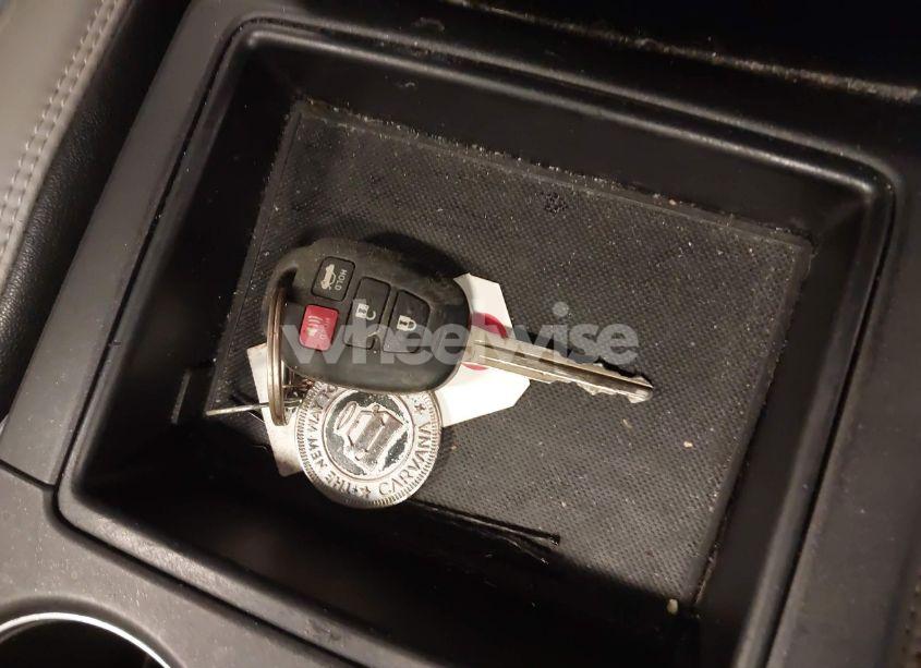 Photo 11 of 2015 Toyota Camry SE (VIN 4T1BF1FK0FU113921)