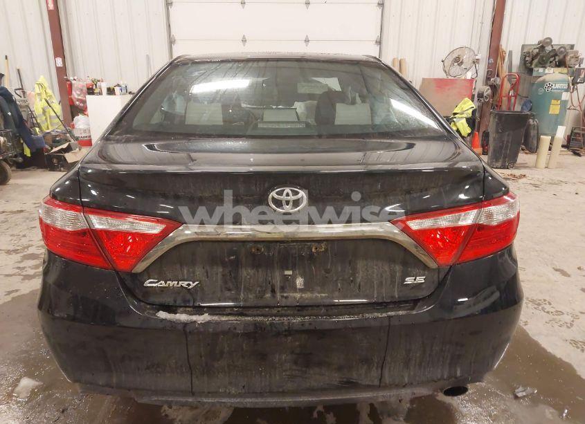 Photo 16 of 2015 Toyota Camry SE (VIN 4T1BF1FK0FU113921)