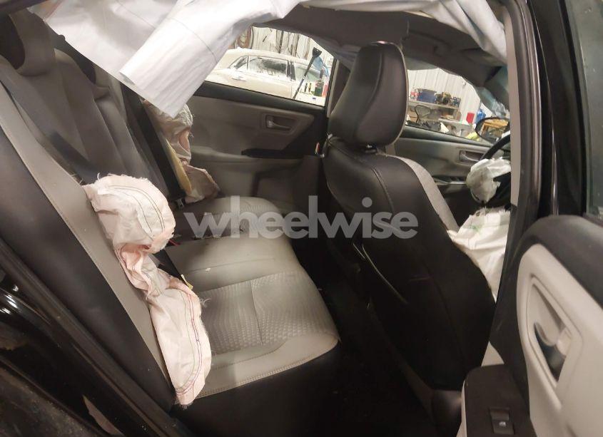 Photo 8 of 2015 Toyota Camry SE (VIN 4T1BF1FK0FU113921)