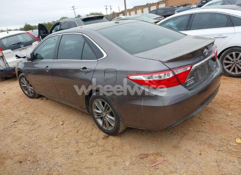 Photo 3 of 2015 Toyota Camry SE (VIN 4T1BF1FK0FU477515)