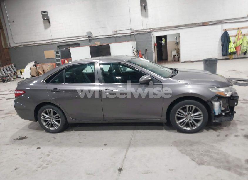 Photo 14 of 2015 Toyota Camry SE (VIN 4T1BF1FK0FU480589)