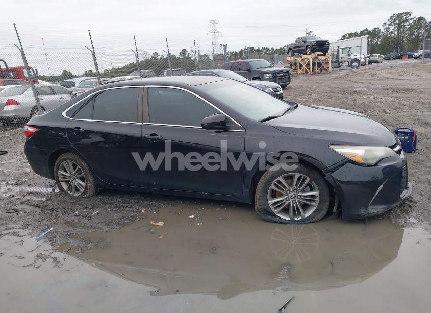 Photo 13 of 2015 Toyota Camry SE (VIN 4T1BF1FK0FU485338)