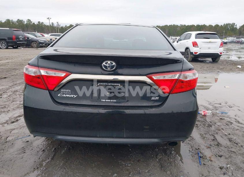 Photo 16 of 2015 Toyota Camry SE (VIN 4T1BF1FK0FU485338)