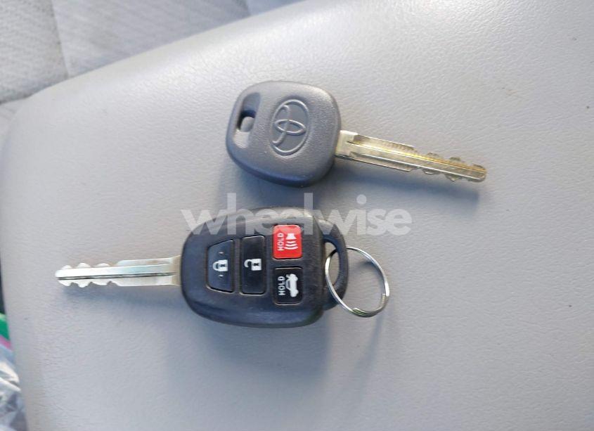 Photo 11 of 2015 Toyota Camry LE (VIN 4T1BF1FK0FU896433)