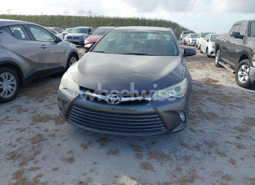 Photo 6 of 2015 Toyota Camry LE (VIN 4T1BF1FK0FU896433)