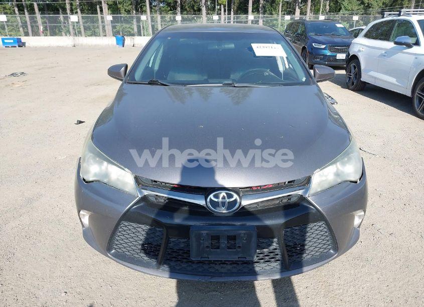 Photo 12 of 2015 Toyota Camry SE (VIN 4T1BF1FK0FU914025)