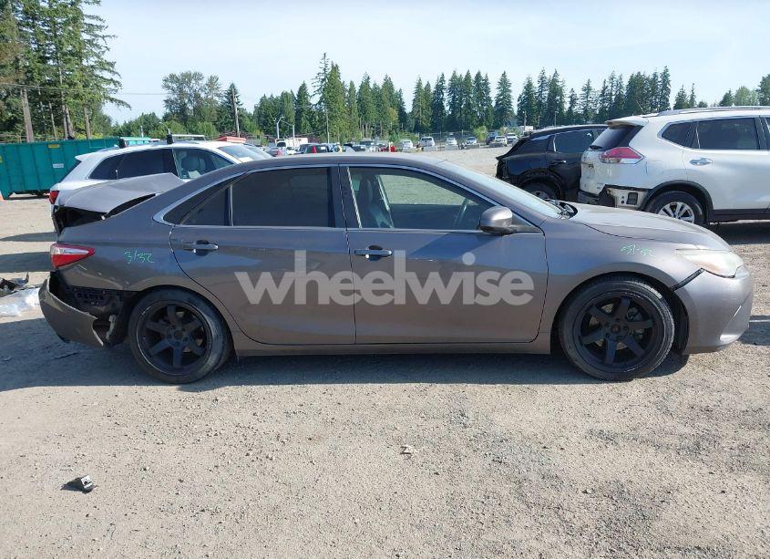 Photo 13 of 2015 Toyota Camry SE (VIN 4T1BF1FK0FU914025)