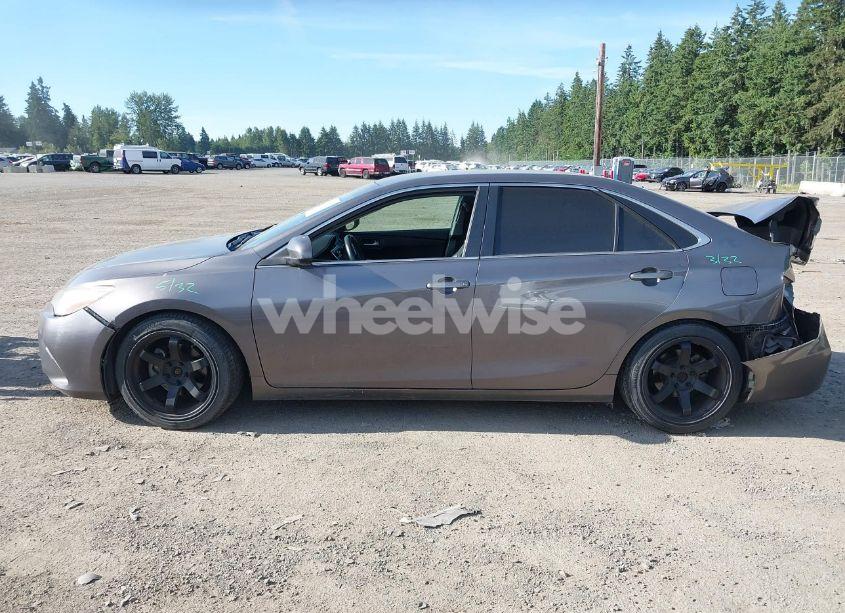 Photo 14 of 2015 Toyota Camry SE (VIN 4T1BF1FK0FU914025)