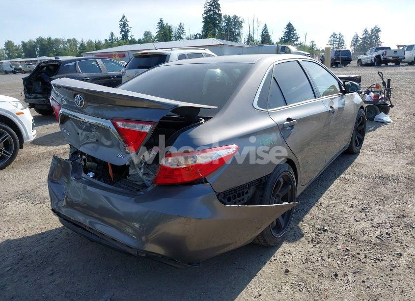 Photo 4 of 2015 Toyota Camry SE (VIN 4T1BF1FK0FU914025)