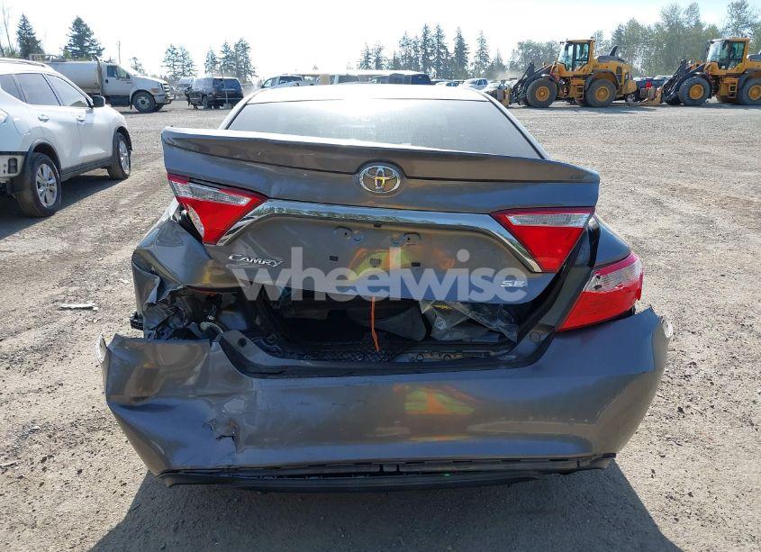 Photo 6 of 2015 Toyota Camry SE (VIN 4T1BF1FK0FU914025)