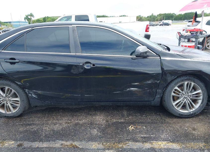 Photo 13 of 2015 Toyota Camry SE (VIN 4T1BF1FK0FU947218)