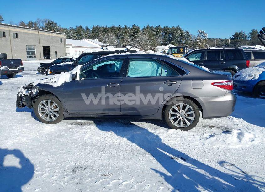 Photo 13 of 2015 Toyota Camry XLE (VIN 4T1BF1FK0FU987931)