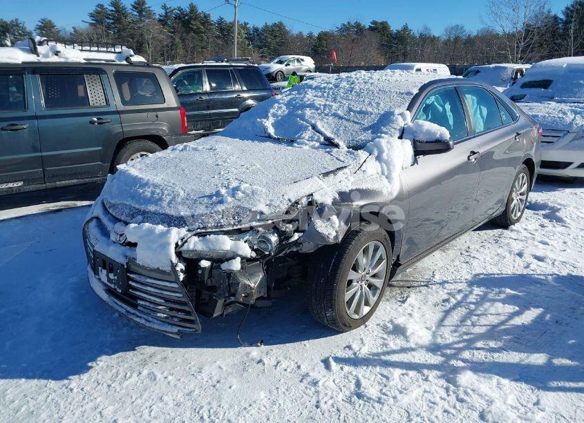 Photo 2 of 2015 Toyota Camry XLE (VIN 4T1BF1FK0FU987931)