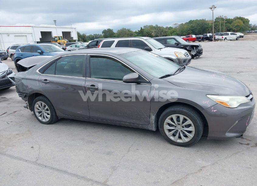 Photo 14 of 2016 Toyota Camry LE (VIN 4T1BF1FK0GU122958)