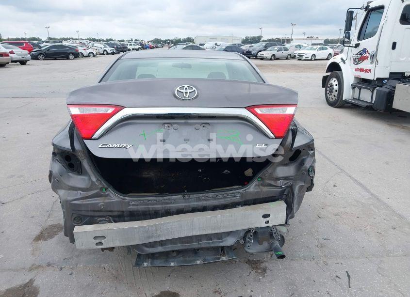 Photo 17 of 2016 Toyota Camry LE (VIN 4T1BF1FK0GU122958)