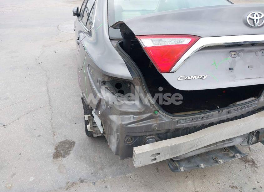 Photo 6 of 2016 Toyota Camry LE (VIN 4T1BF1FK0GU122958)