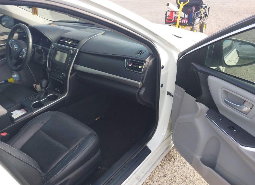 Photo 5 of 2016 Toyota Camry SE (VIN 4T1BF1FK0GU126881)