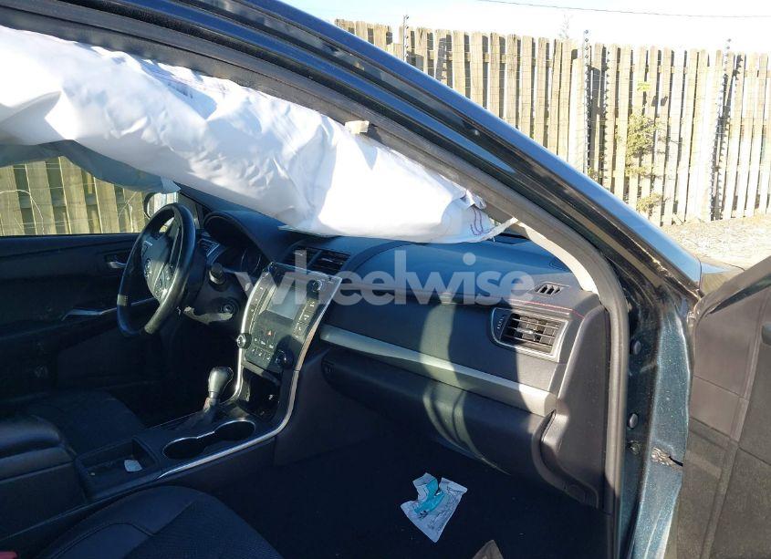 Photo 5 of 2016 Toyota Camry SE (VIN 4T1BF1FK0GU128579)