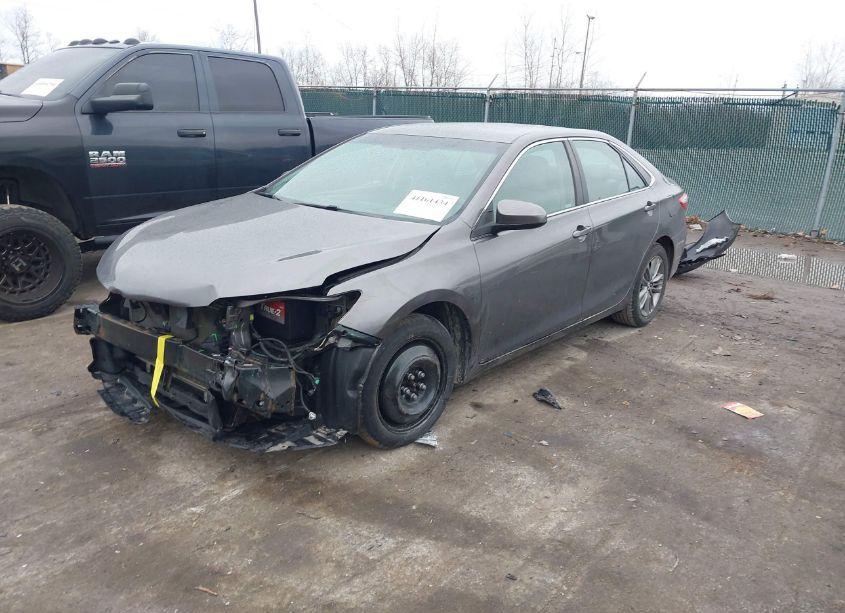 Photo 2 of 2016 Toyota Camry SE (VIN 4T1BF1FK0GU134348)