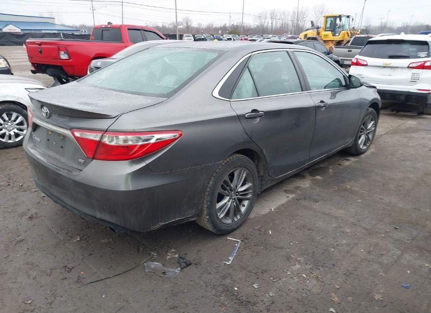 Photo 4 of 2016 Toyota Camry SE (VIN 4T1BF1FK0GU134348)