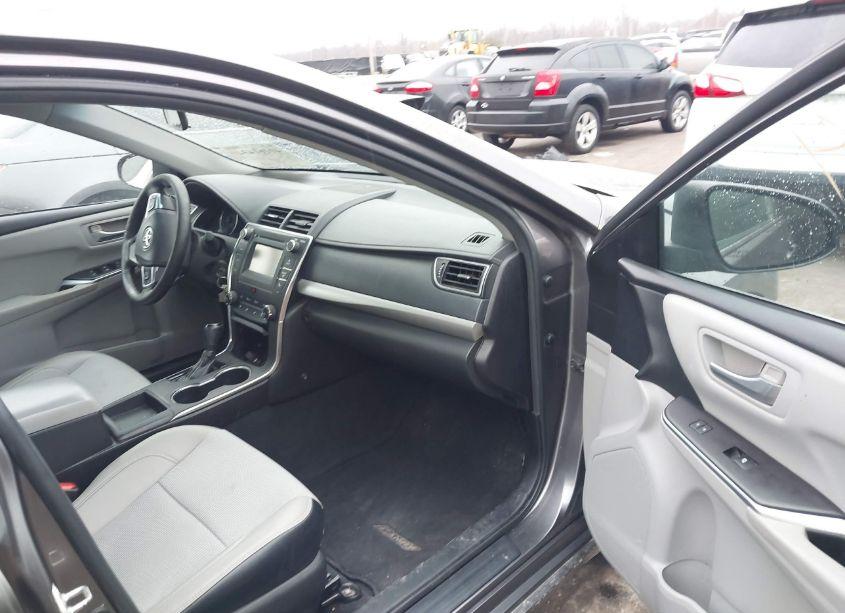 Photo 5 of 2016 Toyota Camry SE (VIN 4T1BF1FK0GU134348)