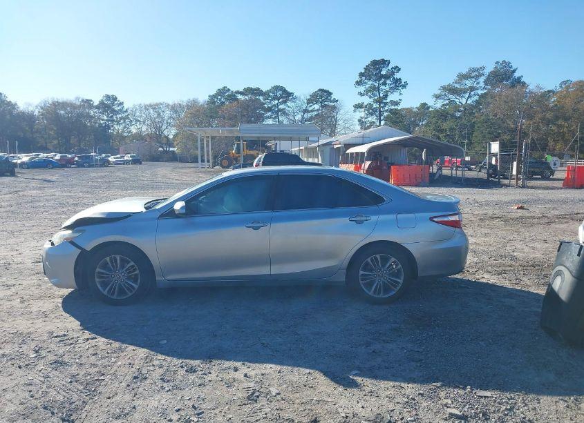 Photo 14 of 2016 Toyota Camry SE (VIN 4T1BF1FK0GU142675)