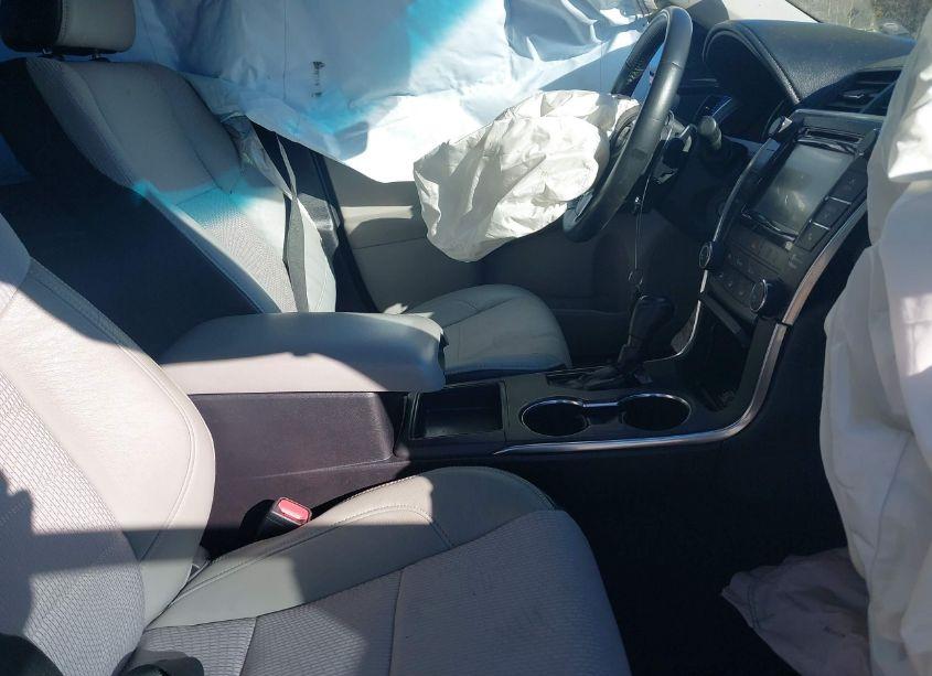 Photo 5 of 2016 Toyota Camry SE (VIN 4T1BF1FK0GU142675)