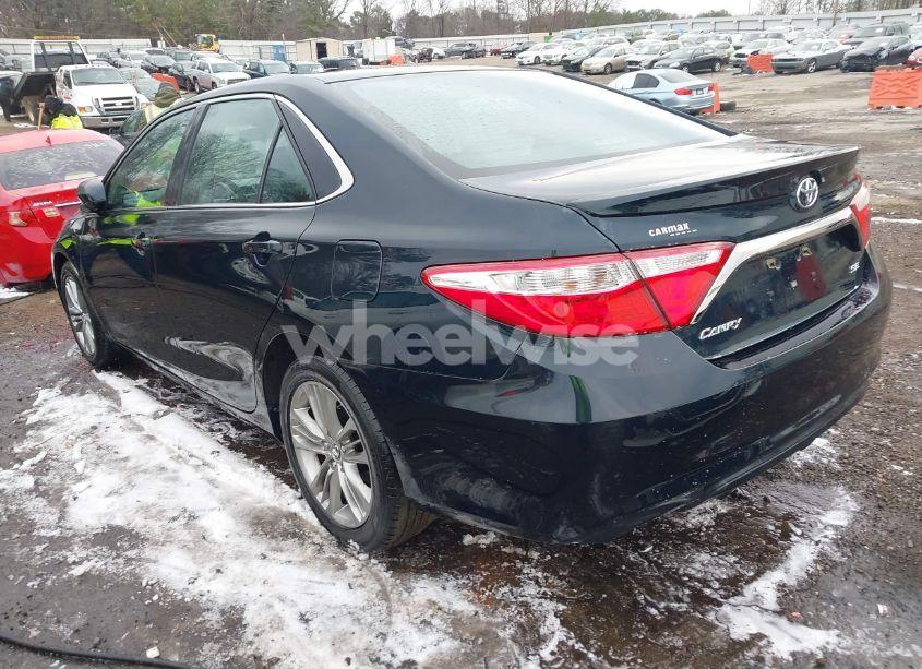 Photo 3 of 2016 Toyota Camry SE (VIN 4T1BF1FK0GU142739)