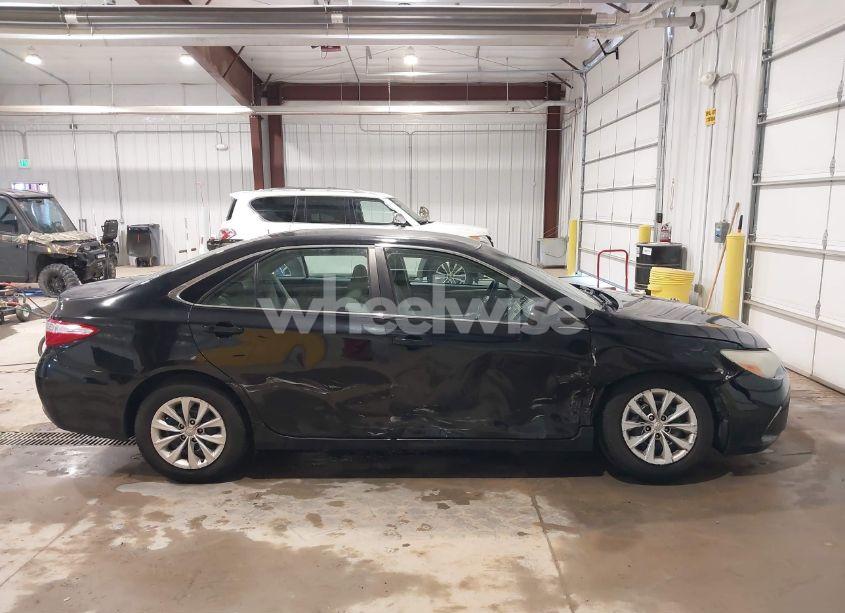 Photo 13 of 2016 Toyota Camry LE (VIN 4T1BF1FK0GU154650)