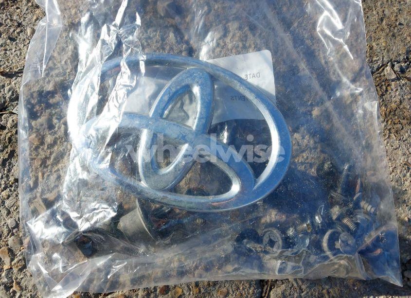 Photo 18 of 2016 Toyota Camry XSE (VIN 4T1BF1FK0GU162375)