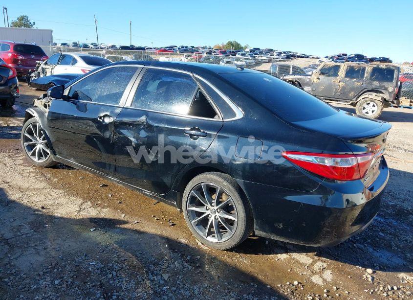 Photo 3 of 2016 Toyota Camry XSE (VIN 4T1BF1FK0GU162375)