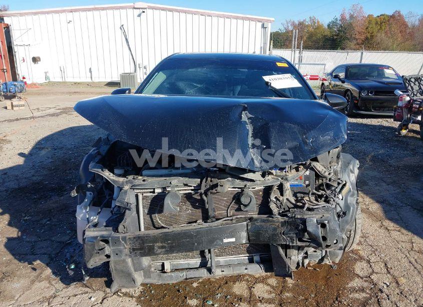 Photo 6 of 2016 Toyota Camry XSE (VIN 4T1BF1FK0GU162375)