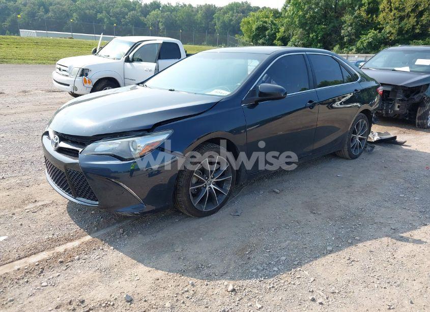 Photo 2 of 2016 Toyota Camry XSE (VIN 4T1BF1FK0GU176048)