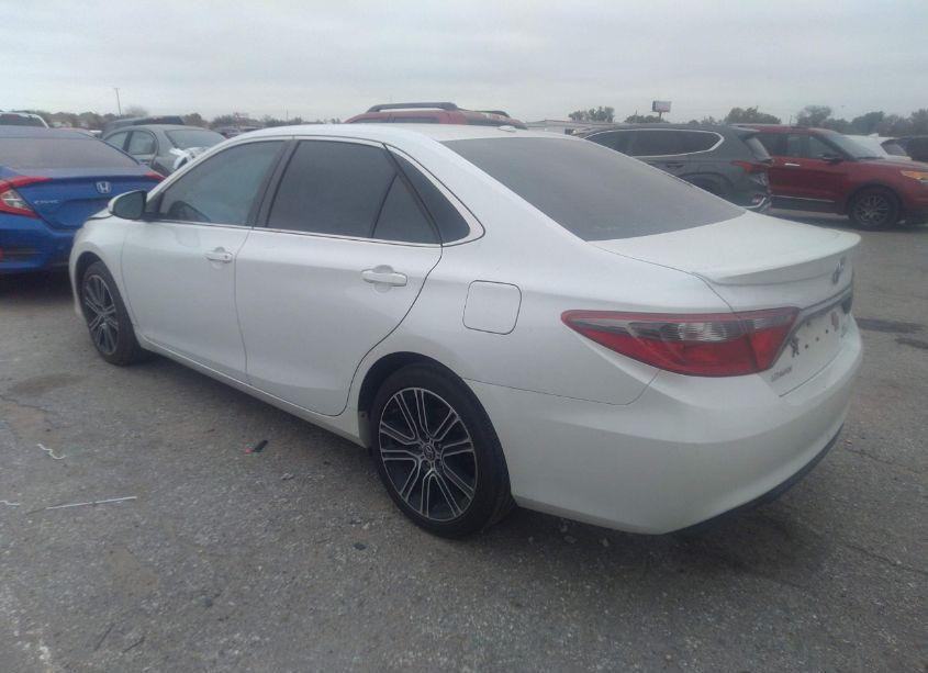 Photo 3 of 2016 Toyota Camry SE (VIN 4T1BF1FK0GU187387)