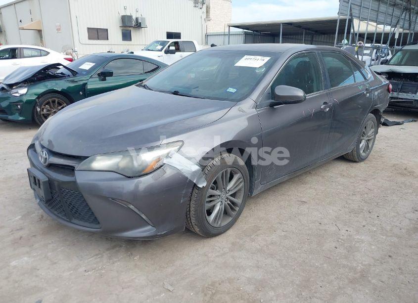 Photo 2 of 2016 Toyota Camry SE (VIN 4T1BF1FK0GU190001)