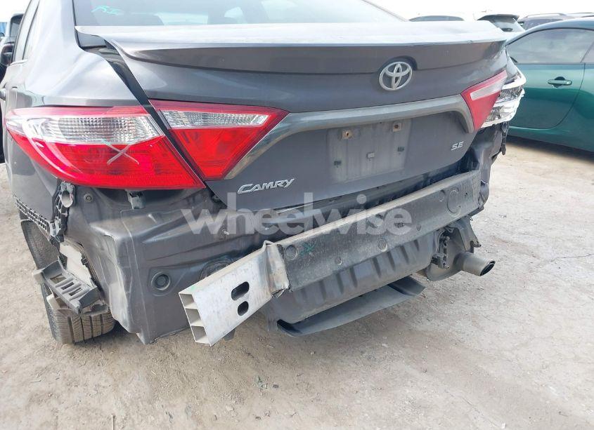Photo 6 of 2016 Toyota Camry SE (VIN 4T1BF1FK0GU190001)