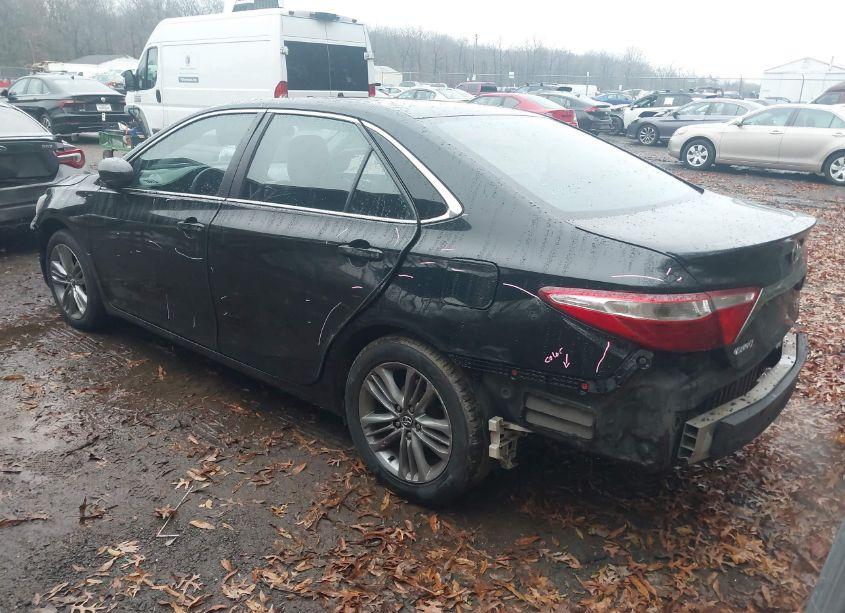 Photo 3 of 2016 Toyota Camry SE (VIN 4T1BF1FK0GU200218)